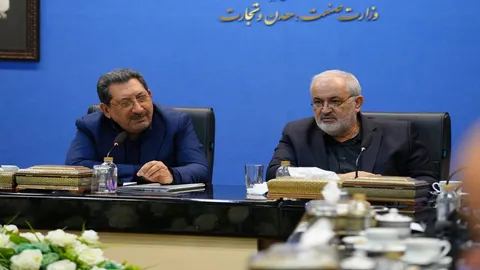 اتابک: محدودیت‌های انرژی صنایع کاهش می‌یابد