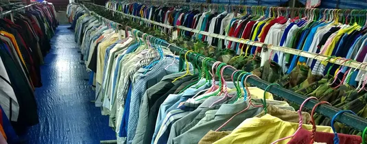 هزینه قاچاق لباس در کشور پایین است؛ قوانین تجارت اصلاح شود