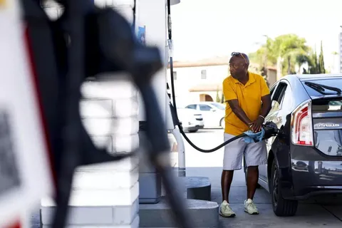 رکورد شکنی قیمت بنزین در آمریکا