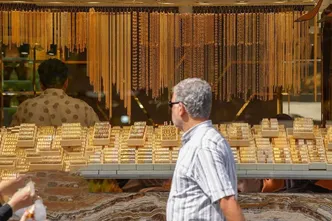 قیمت طلا تحت تاثیر بهای اونس؛ مردم از خرید هیجانی پرهیز کنند