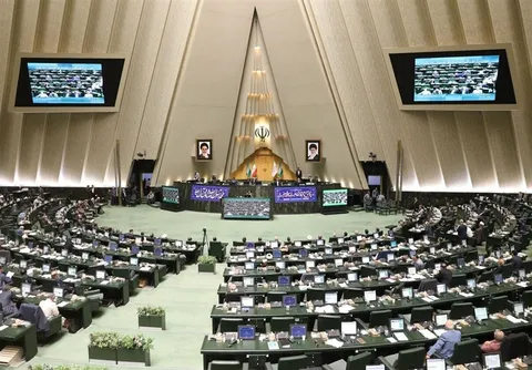 کالابرگ در مجلس خبرساز شد