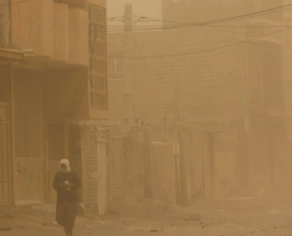 روایت نماینده مجلس از قطعی برق و طوفان در دمای ۵۰ درجه؛ صنایعی نیست که خاموش کنیم