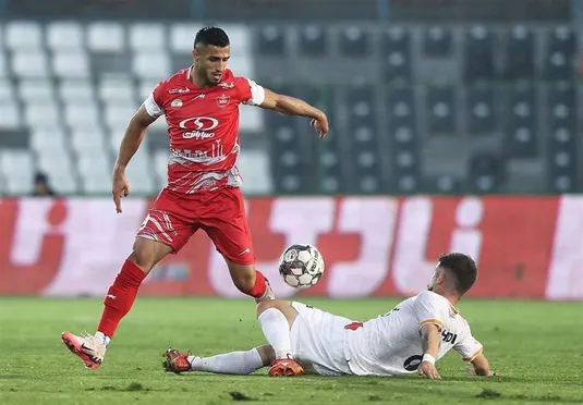 VAR یک بار علیه پرسپولیس، دو بار به نفع پرسپولیس!