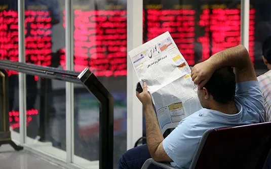 سربه&zwnj;زیری شاخص بورس در دوران سر بالایی طلا و ارز