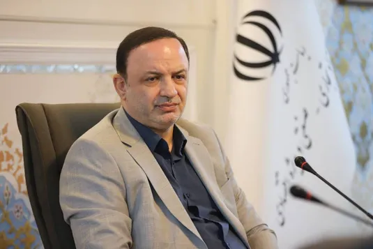 مالکان خودرو با پلاک منطقه آزاد می&zwnj;توانند نسبت به دریافت پلاک ملی اقدام نمایند