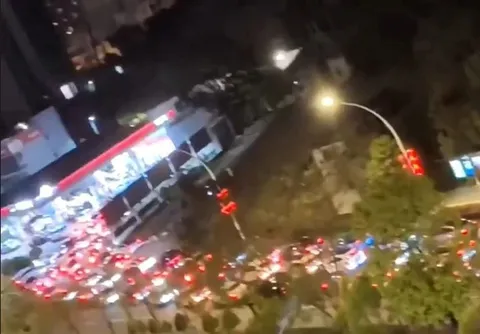 پمپ بنزین‌های چین هم شلوغ شد