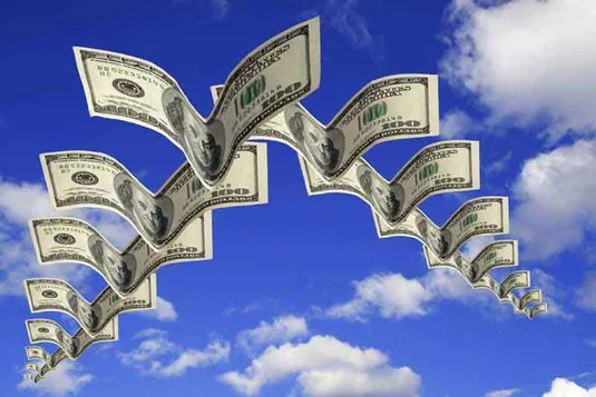 اختلاف بر سر استقراض دولت از بانک مرکزی؛ سیاست&zwnj;های غلط ارزی دلار را پراند