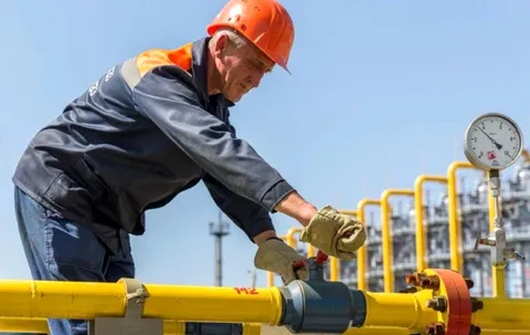 ورکسا فاش کرد: عبور ۱۹ نفتکش ایرانی از محاصره دریایی آمریکا / صادرات ۹۱۰ میلیون دلاری نفت ایران