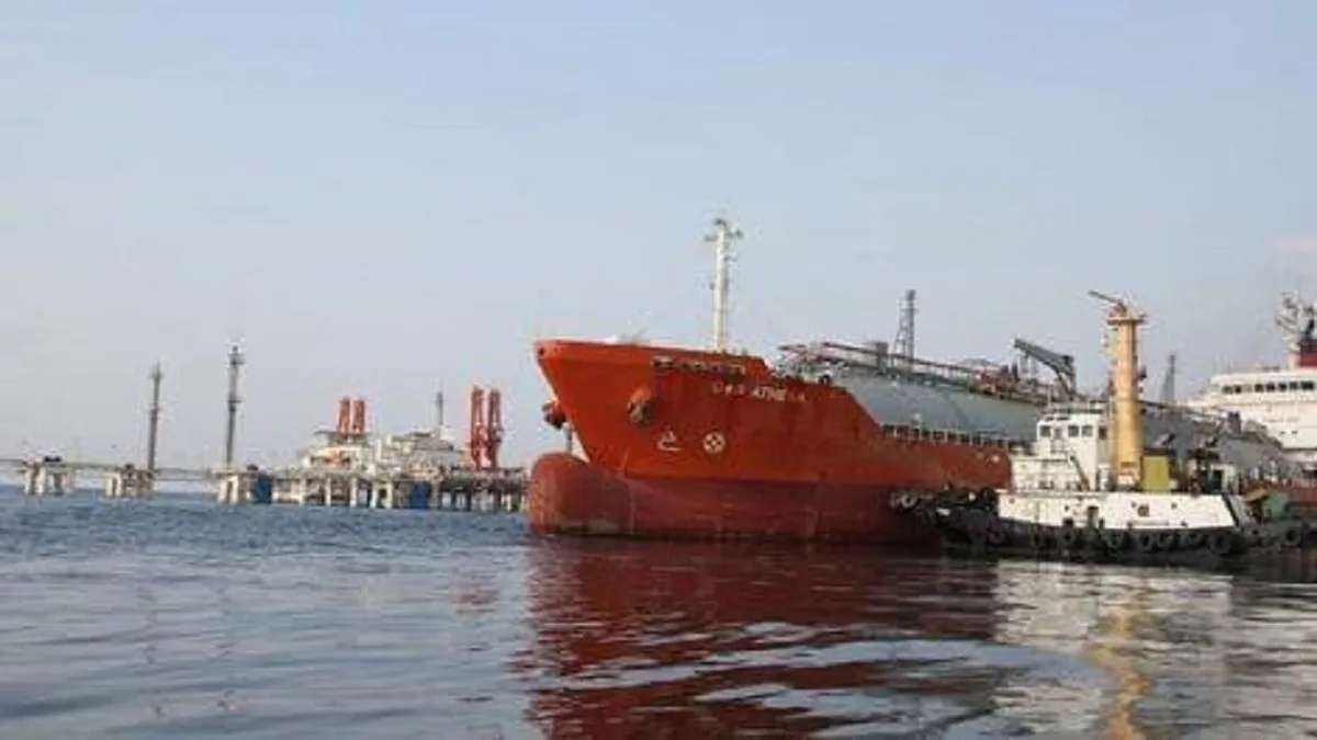 ۳۵ فروند کشتی در بندر شهید رجایی پهلوگیری کردند