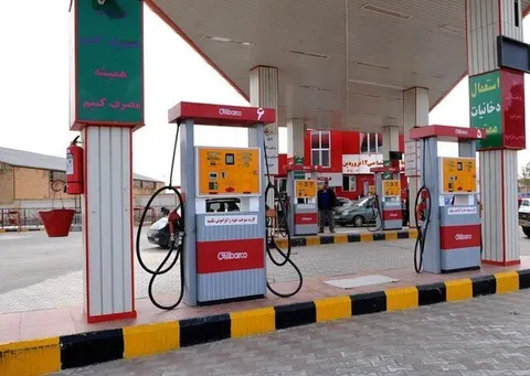 سوختگیری پشت سر هم با کارت آزاد جایگاه برای یک خودرو اجحاف در حق دیگران است