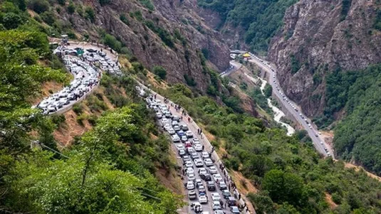 مه&zwnj;گرفتگی و بارش پراکنده در محورهای چالوس، فیروزکوه و هراز