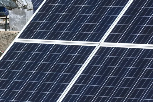 اعلام تعرفه آبان&zwnj;ماه خرید برق تجدیدپذیر برای صنایع و دستگاه&zwnj;های اجرایی