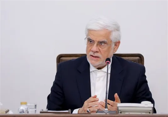 عارف: بازسازی منازل آسیب&zwnj;دیده از جنگ باید سرعت بیشتری بگیرد