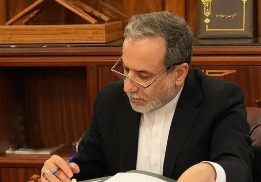 عراقچی: نامه تروئیکا &laquo;با تحریف واقعیات&raquo; همراه بوده است