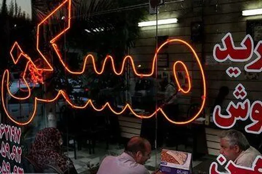 پیش&zwnj;بینی ها از وضعیت بازار مسکن تا پایان سال ۱۴۰۴/ سیگنال بازار ارز به بازار مسکن چیست؟
