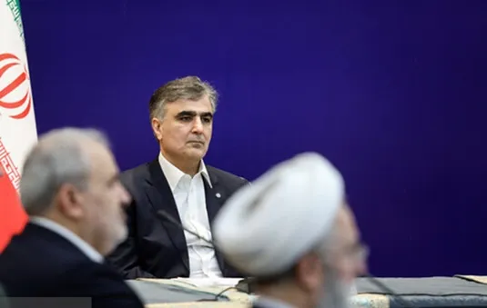 رئیس&zwnj;کل بانک مرکزی عازم عمان شد