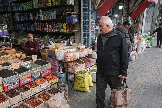 اشباع بازار از کالای اساسی؛ تورم داریم اما اجازه گران&zwnj;فروشی نمی&zwnj;دهیم