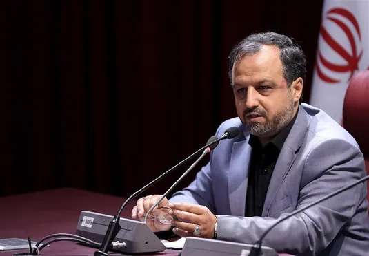 مسیر سابق تجارت با امارات را نباید ادامه دهیم