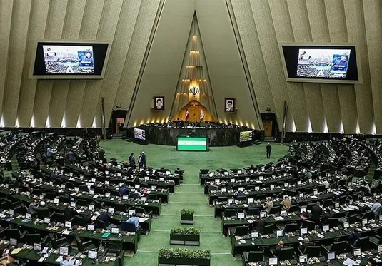 مجوز مجلس به دولت برای تسویه بدهی تولیدکنندگان برق بخش غیردولتی