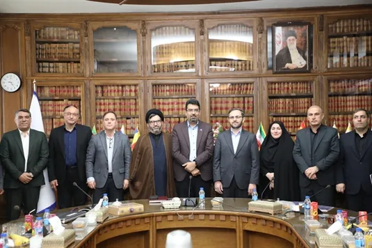 بازدید متقی&zwnj;نیا از انستیتو پاستور ایران / آمادگی بانک کشاورزی برای حمایت از بازسازی مراکز تحقیقاتی و تولیدی کشور