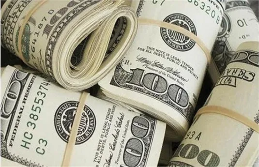 پیش &zwnj;بینی قیمت دلار چهارشنبه ۱۴ آبان ۱۴۰۴