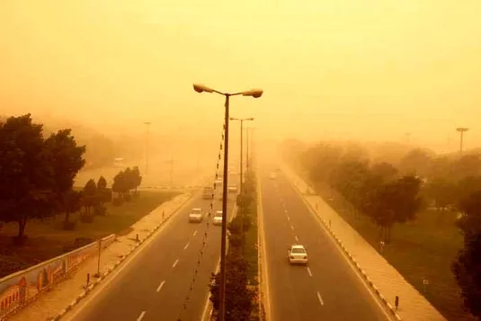 وزش باد و گرد و خاک تا ۵ روز آینده در شرق و شمال&zwnj;شرق
