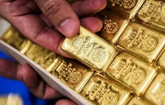 طلای ۵ هزار دلاری در راه است؛ صعودی مطمئن یا حبابی در آستانه ترکیدن؟