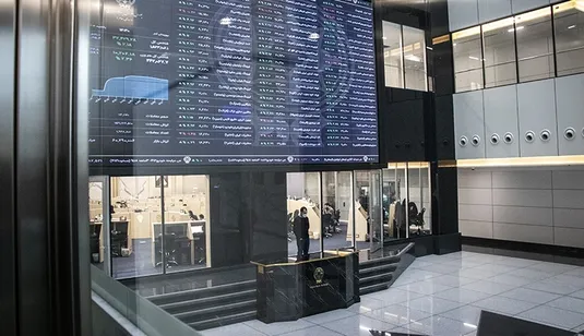 حرکت متعادل شاخص هم&zwnj;وزن میان نوسانات بازار