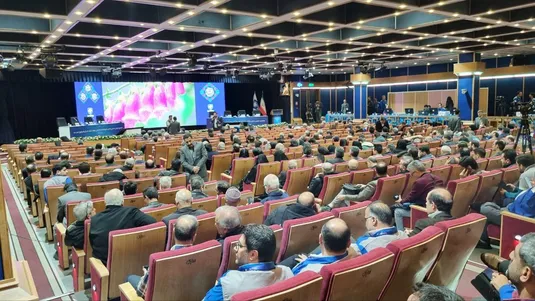 پرحاشیه&zwnj;ترین مجمع ایران&zwnj;خودرو برگزار شد؛ مدیریت به کروز رسید
