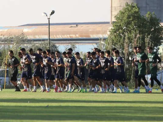 درخواست نقل&zwnj;وانتقالاتی باشگاه اراکی از پرسپولیس