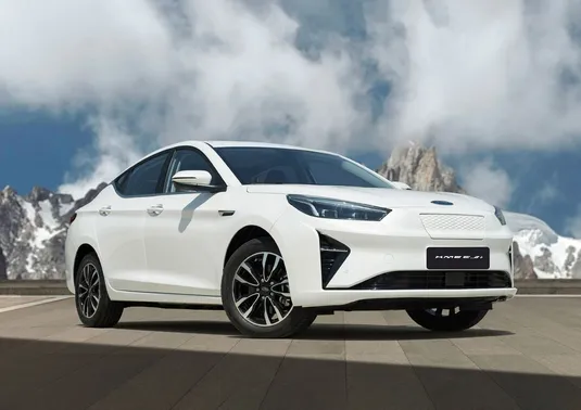 جزئیات فروش ویژه کی ام سی EJ7 و EJ7 پلاس کرمان موتور | شرایط نقدی و اقساطی از 11 بهمن 1403