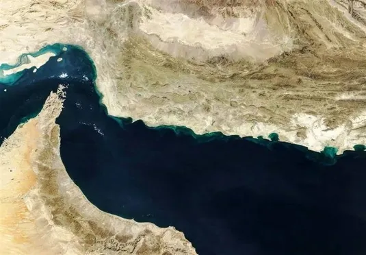 تردد مجاز در تنگه هرمز، فقط با کد عبور ایران از کریدور لارک