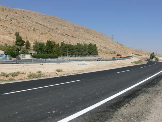 توافق برای تکمیل ۱۰۰ کیلومتر باقی&zwnj;مانده بزرگراه شیراز-عسلویه با مشارکت پتروشیمی&zwnj;ها