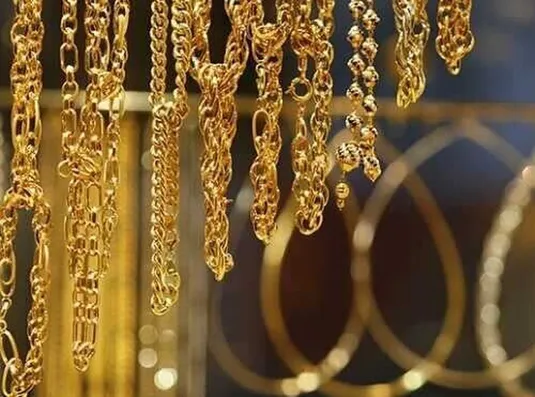 طلای ۱۸ عیار نرخ ارز دلار سکه طلا چهارشنبه ۵ آذر ۱۴۰۴ + جدول