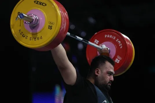 پاداش ۱.۵ میلیاردی و حقوق ۴۰ میلیونی برای طلایی&zwnj;های وزنه&zwnj;برداری ایران