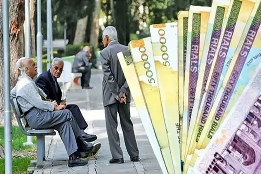 انتقاد رئیس کمیسیون برنامه و بودجه از عدم پرداخت پاداش بازنشستگان با وجود رسوب ۵ همتی