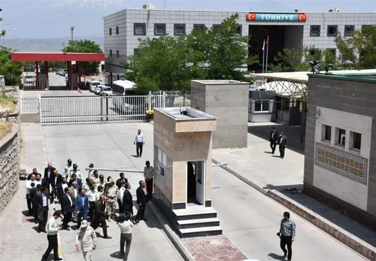 انسداد مرز ایران و ترکیه تکذیب شد