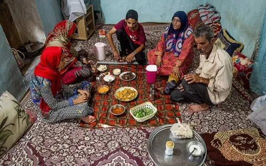 ریزش ارز، نمایشی گذرا از مشکلات عمیق؛ رفع ناپایداری&zwnj; داخلی اقتصاد اولویت باشد