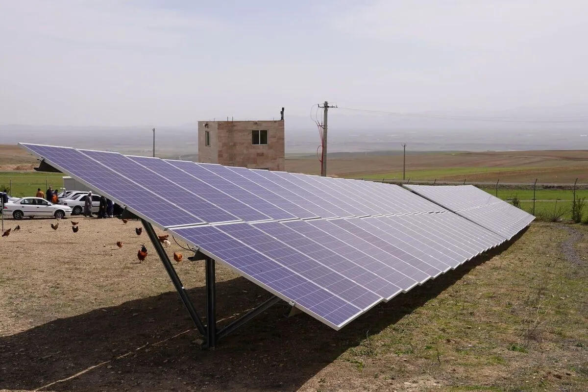 ۱۵ نیروگاه خورشیدی با ظرفیت ۱۰۰ مگاوات آماده بهره برداری است