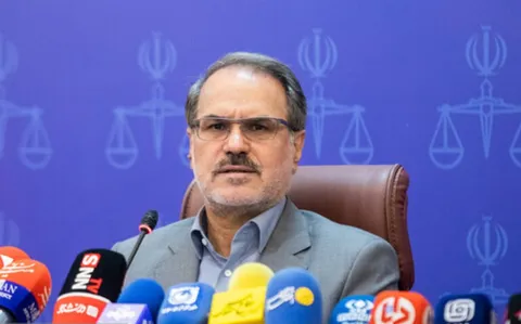 پرونده‌های تخلفات اداری ظرف ۳ ماه رسیدگی شوند