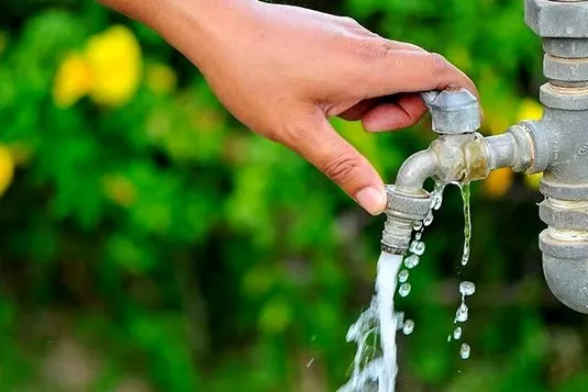 ۶۵ درصد تهرانی&zwnj;ها آب بیش از حد مصرف می&zwnj;کنند
