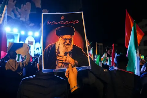 فرودگاه مشهد تا ۷۲ ساعت پس از خاکسپاری رهبر شهید در آماده‌باش کامل